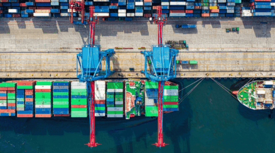 Tariffs-and-freight-containers