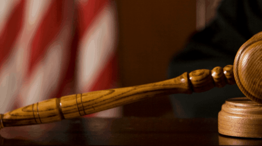 judges-courtroom-gavel